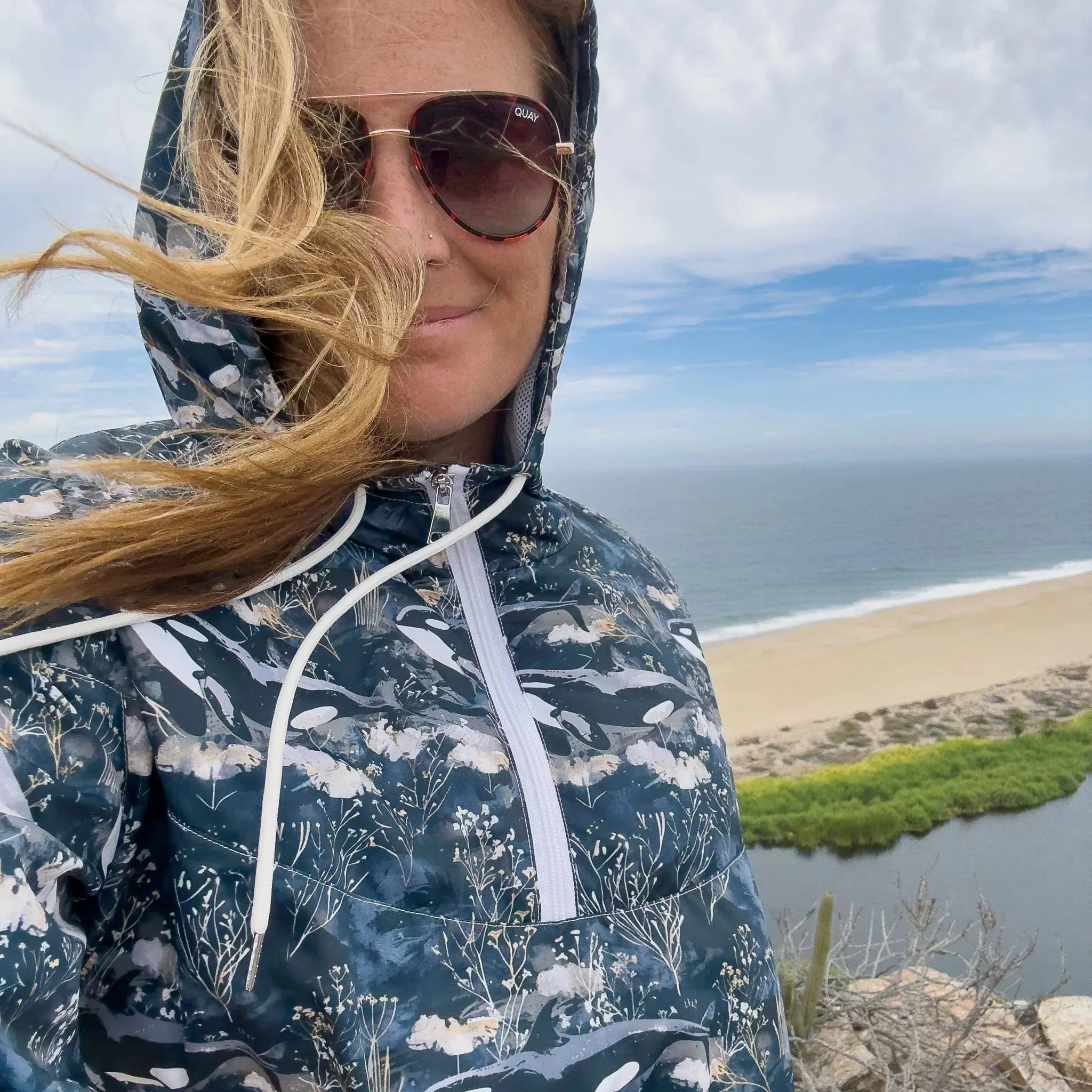 Midnight Orca Womens cropped Windbreaker