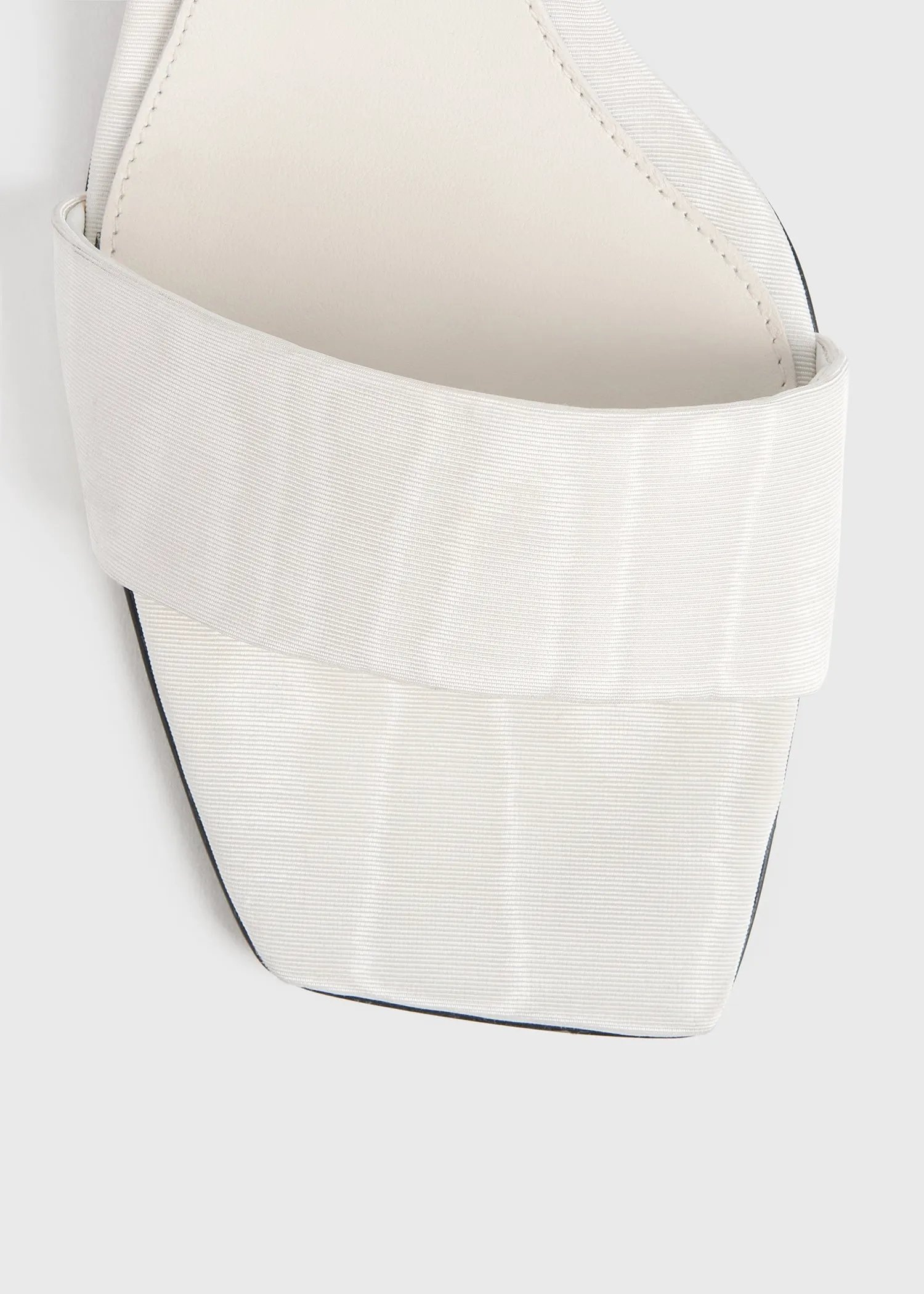The Mule Sandal off-white