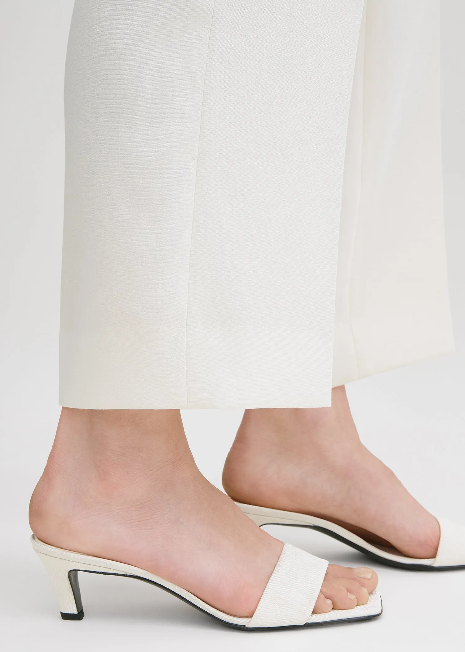 The Mule Sandal off-white