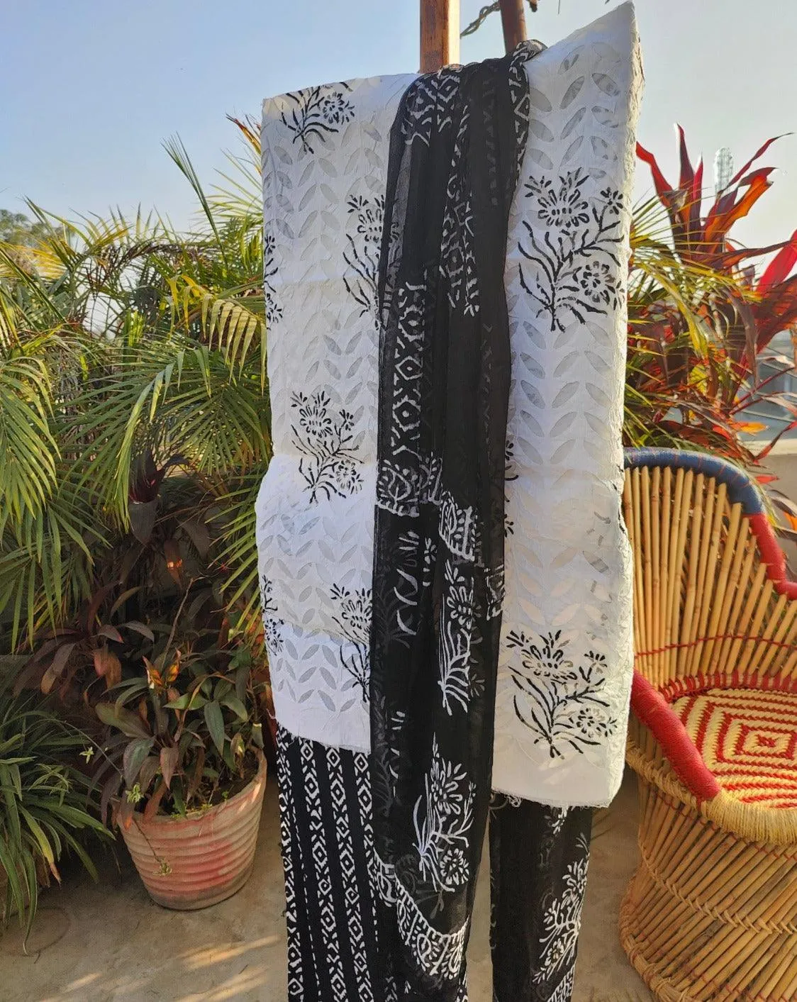 WHITE  AND BLACK BLOCK PRINT COTTON SUIT SET