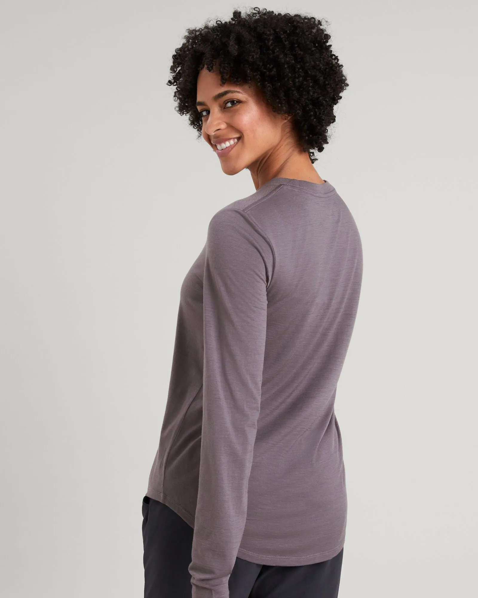 Women's 100% Merino Long Sleeve Crew Top - Light Quartz